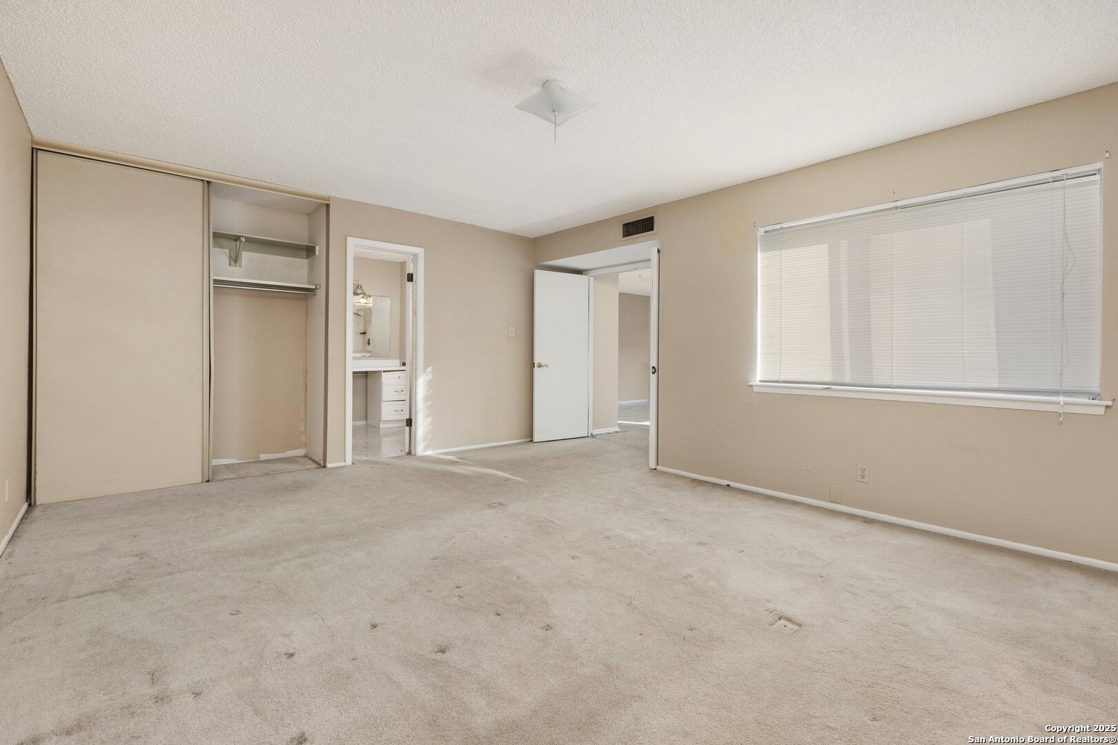 6631 Crown Rdg , San Antonio, TX, 78239-1511 | 1836493 | Realty Texas LLC
