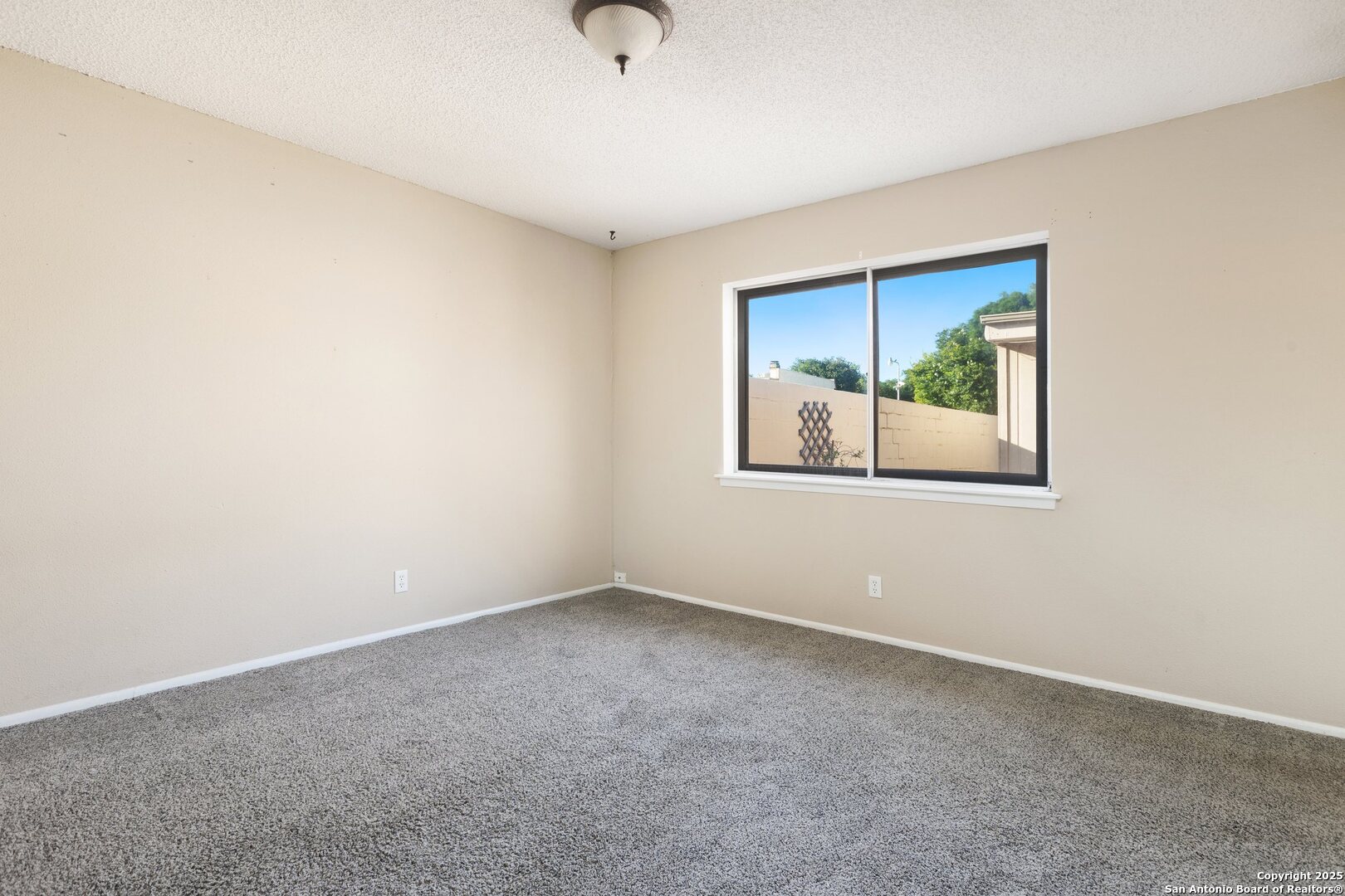 6631 Crown Rdg , San Antonio, TX, 78239-1511 | 1836493 | Realty Texas LLC