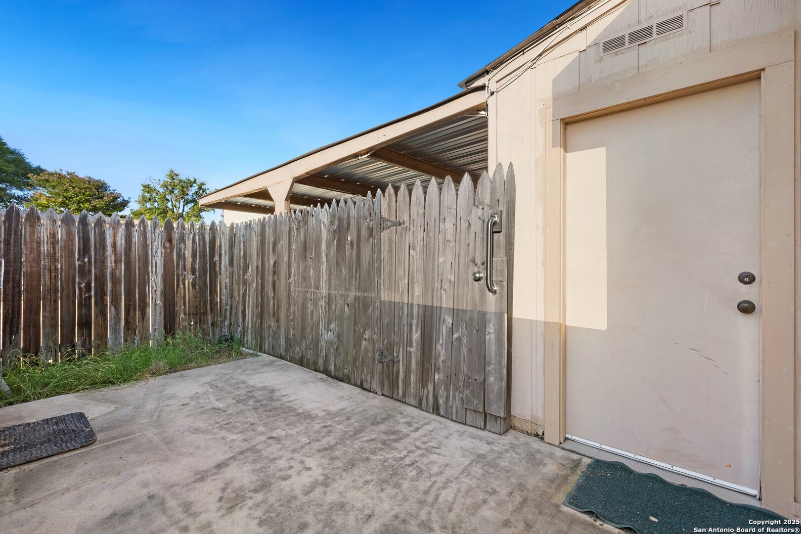 6631 Crown Rdg , San Antonio, TX, 78239-1511 | 1836493 | Realty Texas LLC