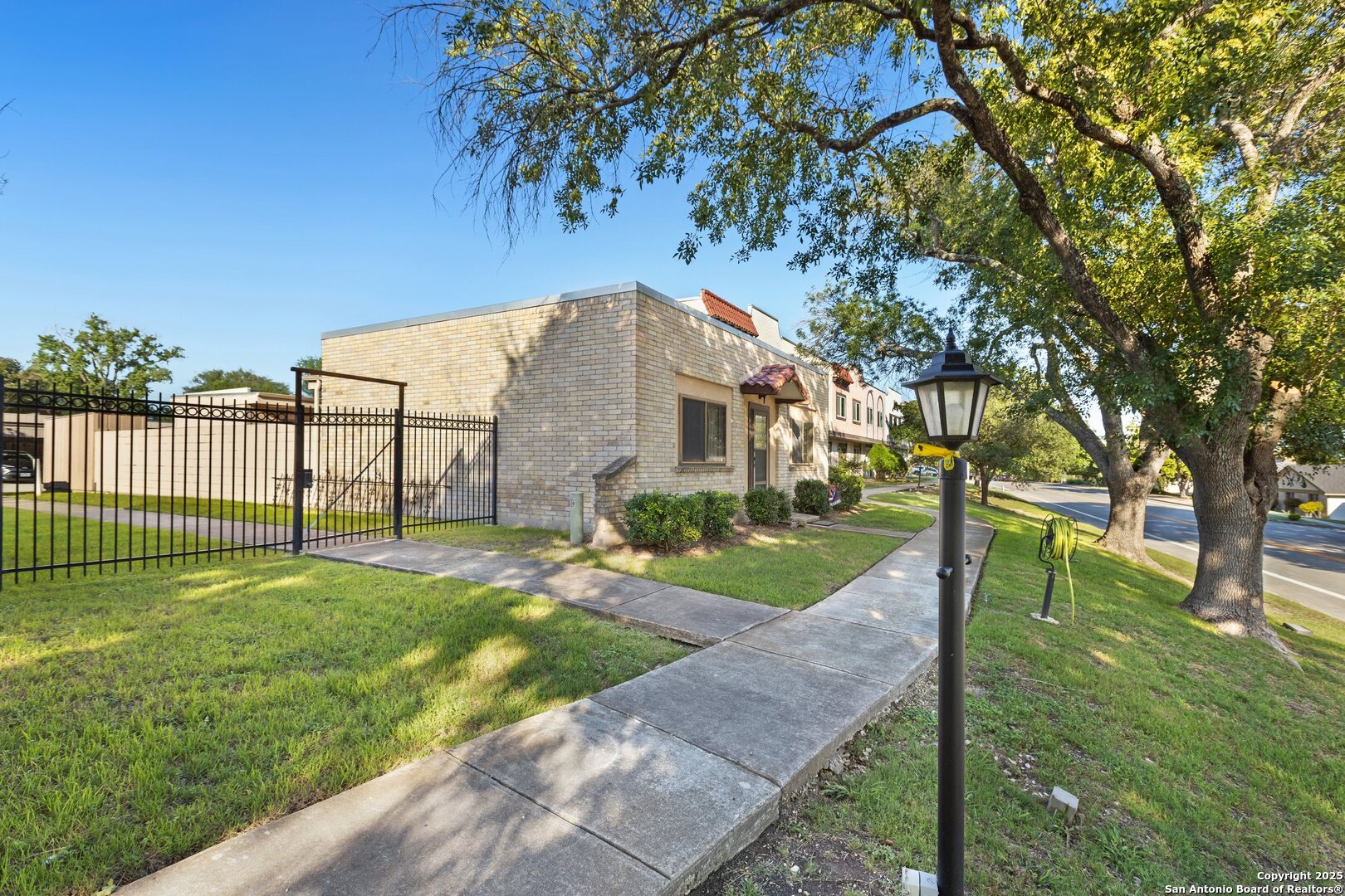 6631 Crown Rdg , San Antonio, TX, 78239-1511 | 1836493 | Realty Texas LLC