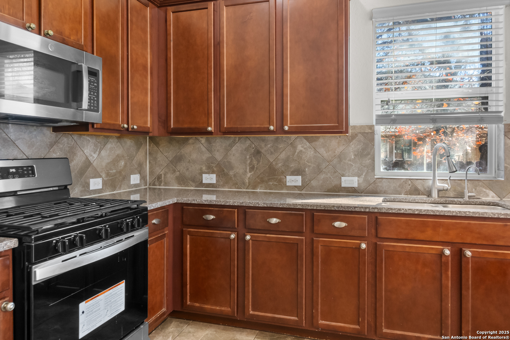 25721 Two Springs , San Antonio, TX, 78255 | 1836721 | Realty Texas LLC