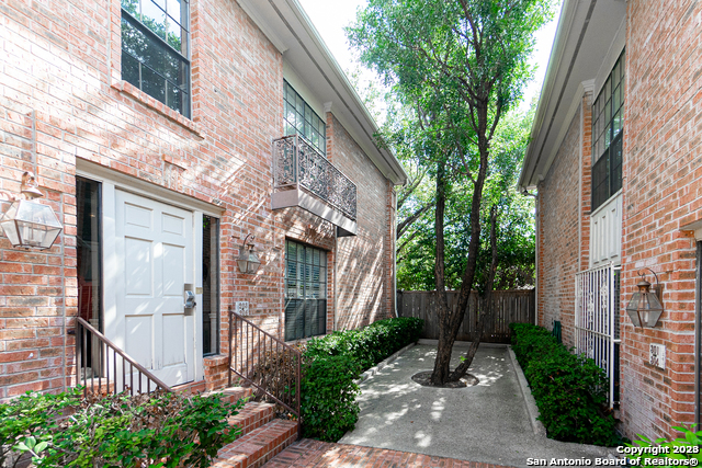7815 Broadway 206b , San Antonio, TX, 78209-2554 | 1836919 | Realty Texas LLC