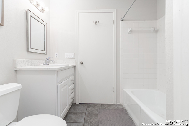7815 Broadway 206b , San Antonio, TX, 78209-2554 | 1836919 | Realty Texas LLC