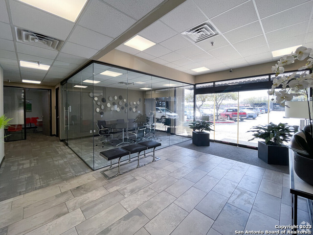 3700 Fredericksburg Rd 158 , San Antonio, TX, 78201 | 1837121 | Realty Texas LLC
