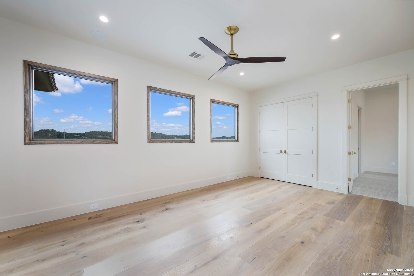 24627 Cliff Line,San Antonio, TX 78257