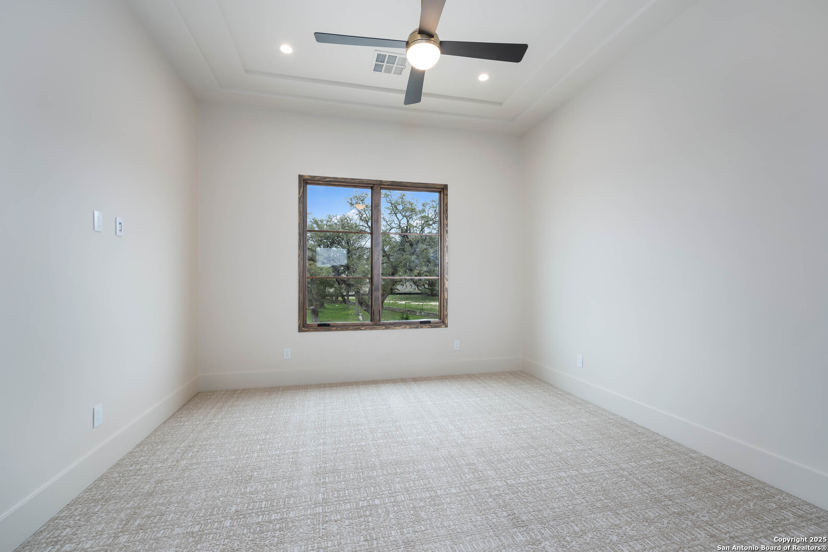 24627 Cliff Line,San Antonio, TX 78257