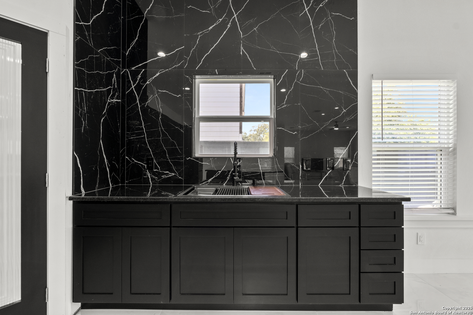 823 W Pyron Ave, SANANTONIO, TX, 78221 | 1838168 | Realty Texas LLC