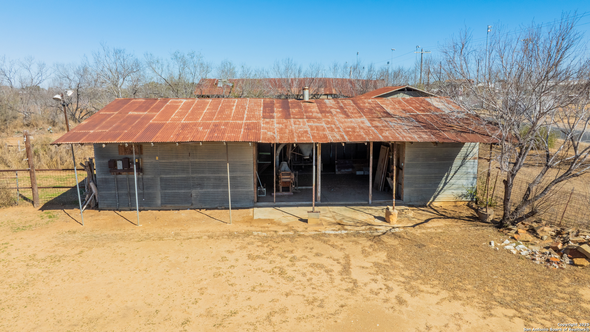 1001 Horton Lane , Poteet, TX, 78065-4184 | 1838138 | Realty Texas LLC