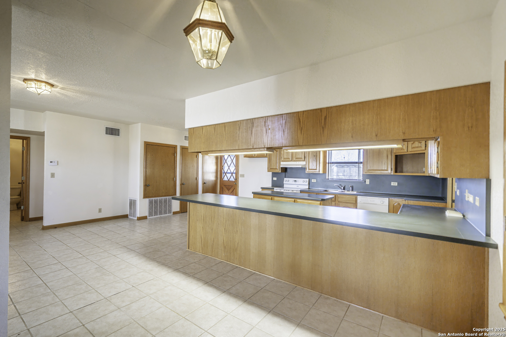 1001 Horton Lane , Poteet, TX, 78065-4184 | 1838138 | Realty Texas LLC