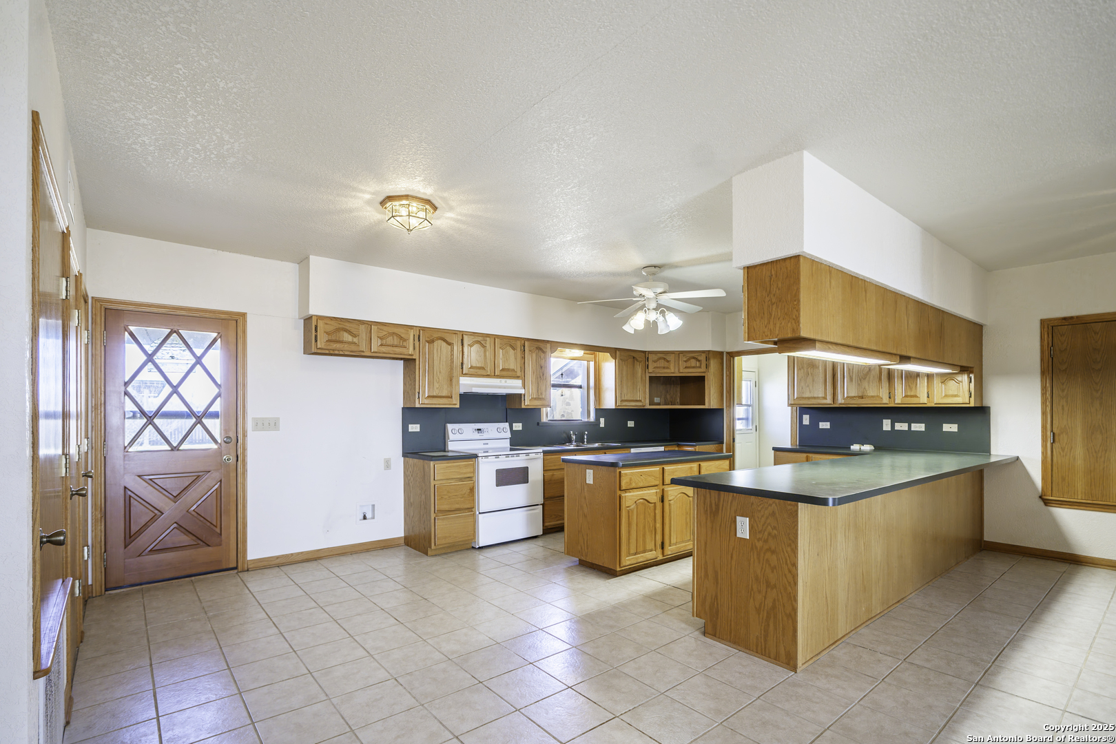 1001 Horton Lane , Poteet, TX, 78065-4184 | 1838138 | Realty Texas LLC