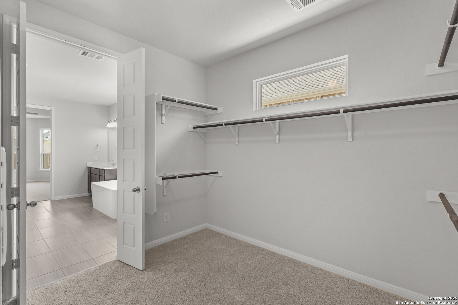 5768 Tug Point, NEWBRAUNFE, TX, 78130 | 1838792 | Realty Texas LLC