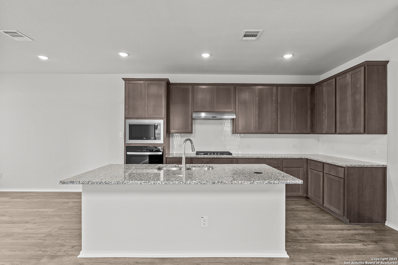 2439 Tinkerton, SANANTONIO, TX, 78245 | 1838749 | Realty Texas LLC