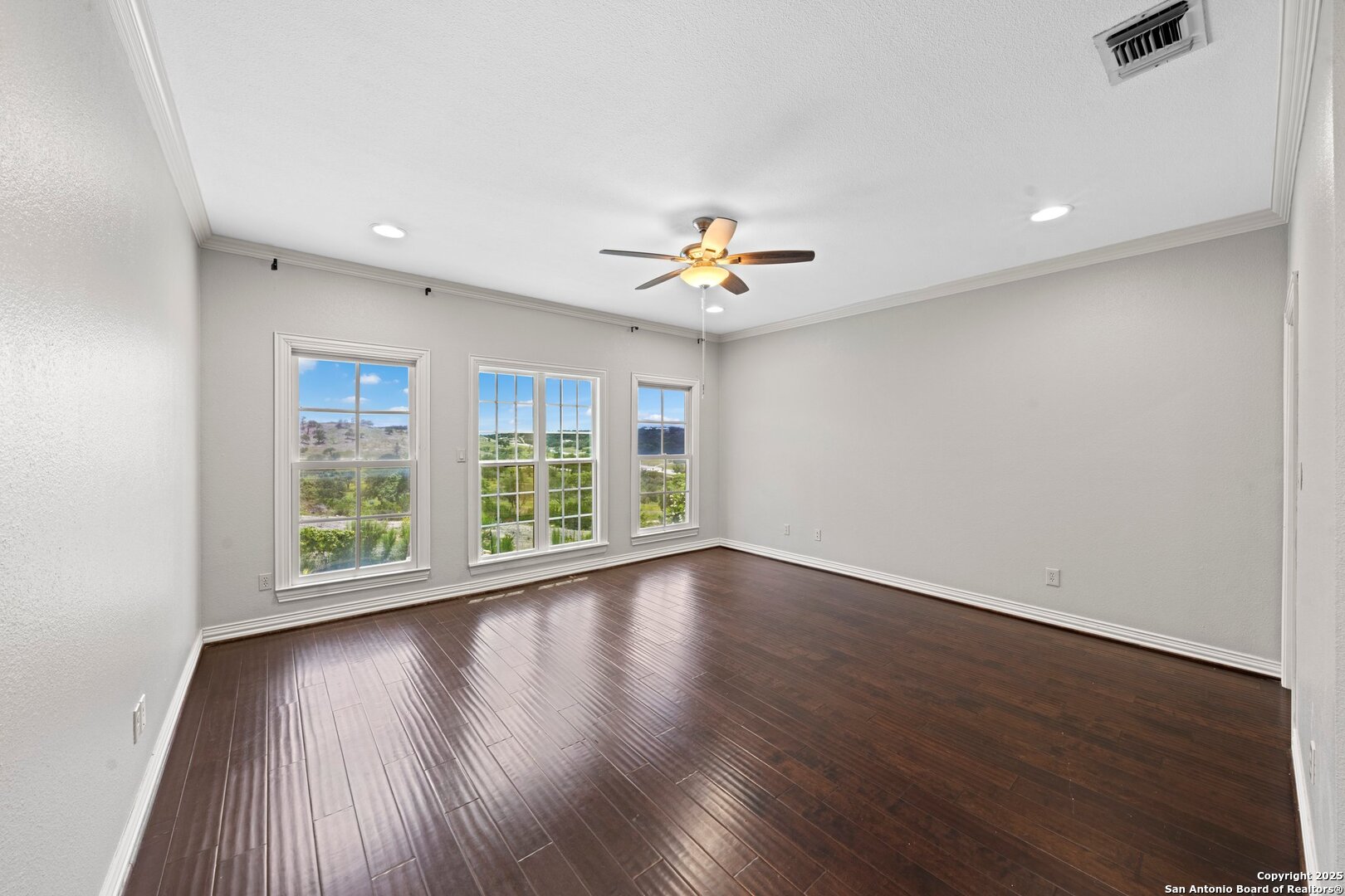 219 Castle Pines , Kerrville, TX, 78028 | 1839992 | Realty Texas LLC