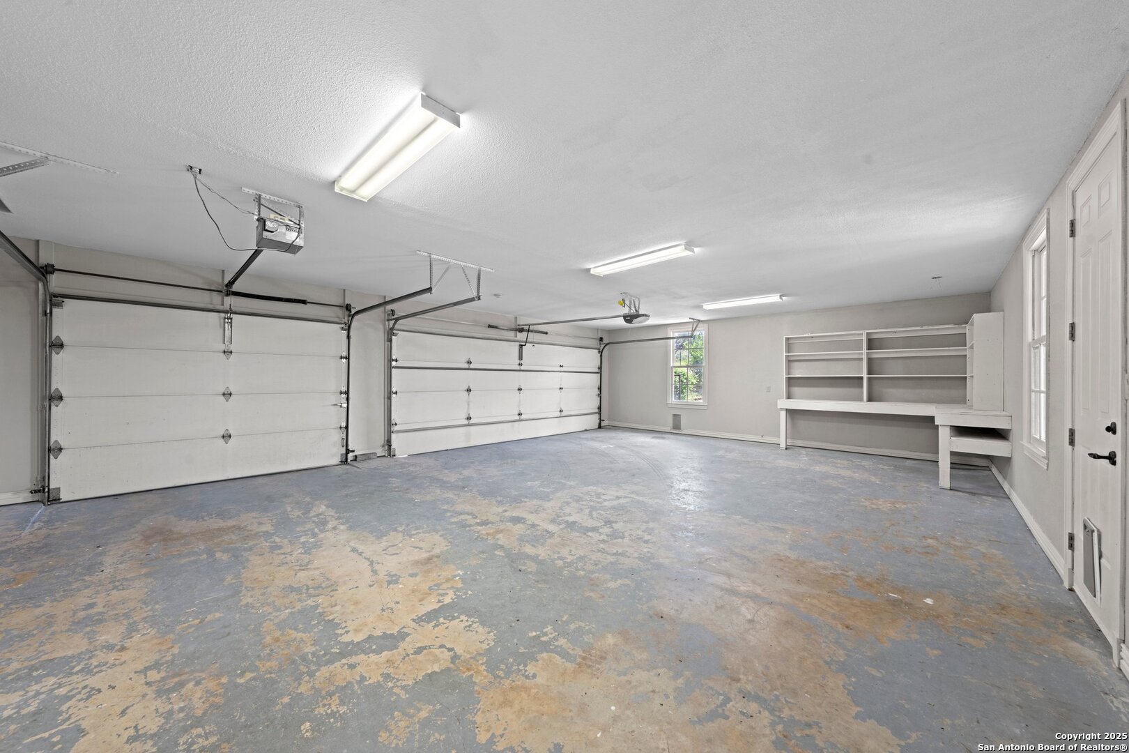 219 Castle Pines , Kerrville, TX, 78028 | 1839992 | Realty Texas LLC