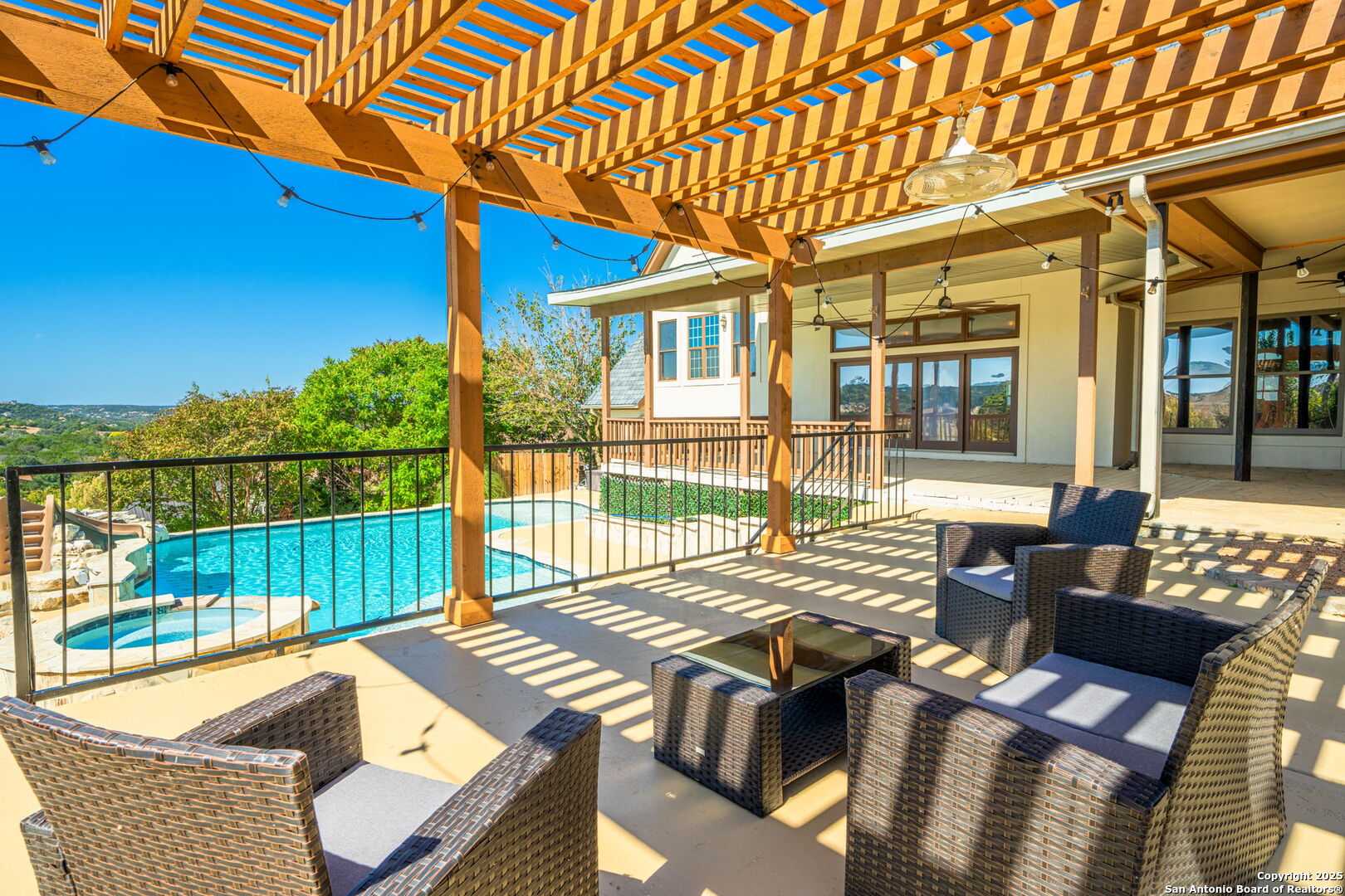 219 Castle Pines , Kerrville, TX, 78028 | 1839992 | Realty Texas LLC