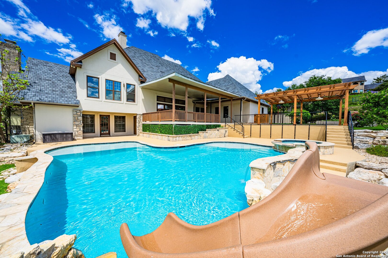 219 Castle Pines , Kerrville, TX, 78028 | 1839992 | Realty Texas LLC