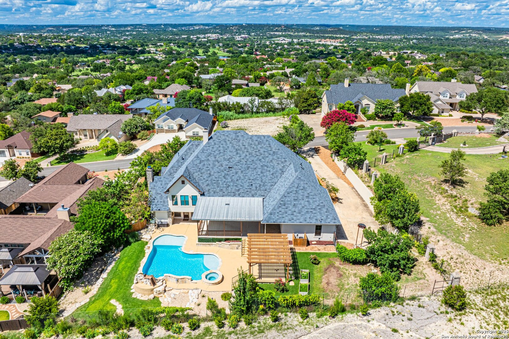 219 Castle Pines , Kerrville, TX, 78028 | 1839992 | Realty Texas LLC