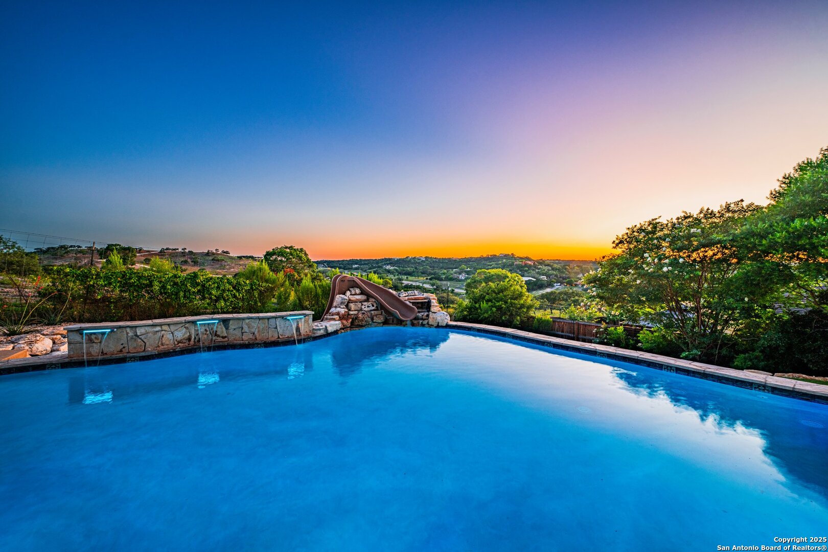 219 Castle Pines , Kerrville, TX, 78028 | 1839992 | Realty Texas LLC