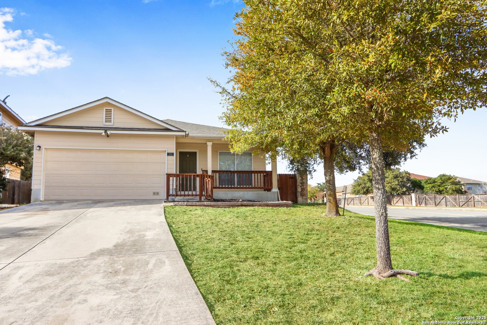 203 Coopers Hawk , San Antonio, TX, 78253-5611 | 1840268 | Realty Texas LLC