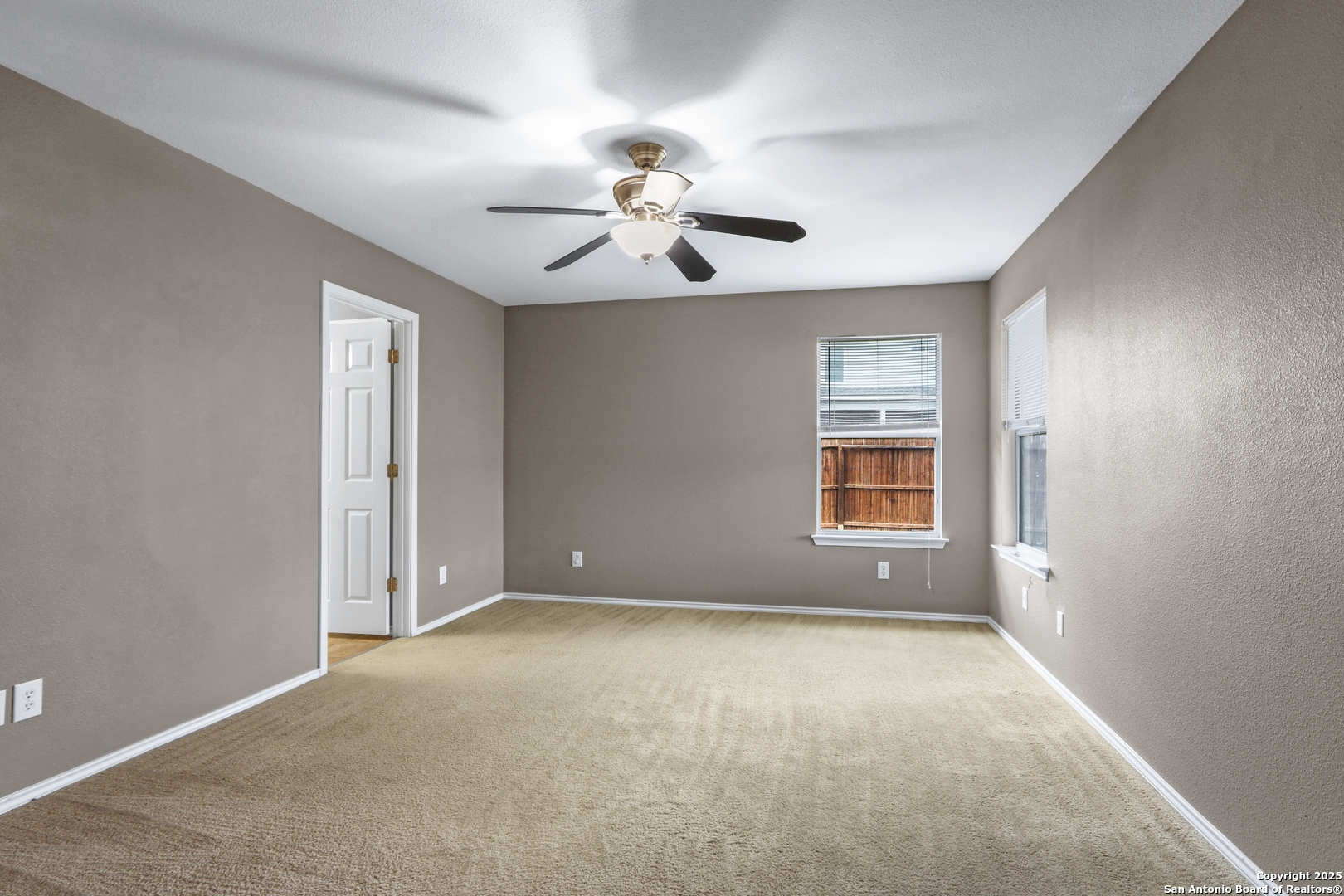 203 Coopers Hawk , San Antonio, TX, 78253-5611 | 1840268 | Realty Texas LLC