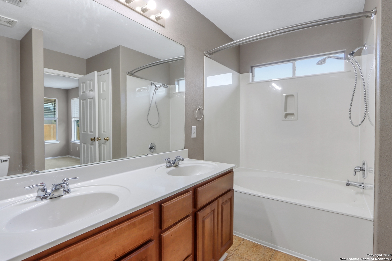 203 Coopers Hawk , San Antonio, TX, 78253-5611 | 1840268 | Realty Texas LLC
