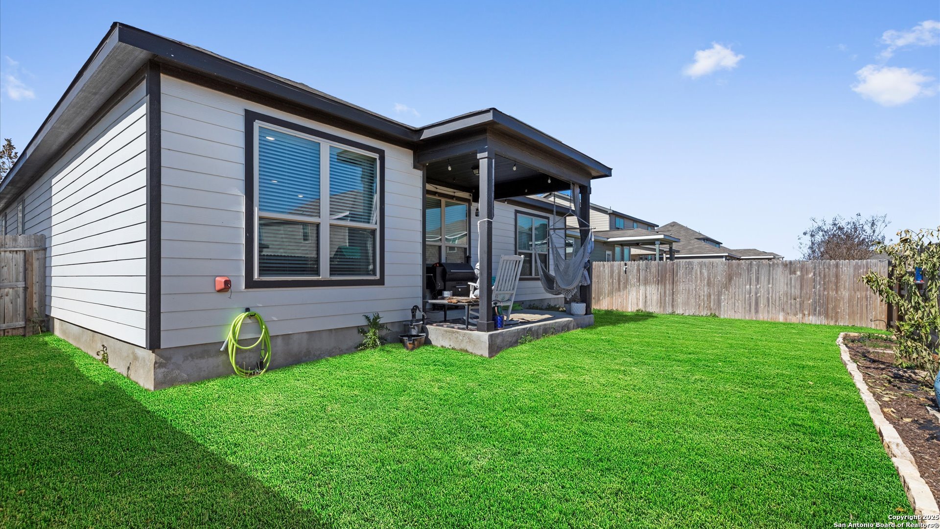 2437 Hiddenbrooke Trce , Seguin, TX, 78155-2695 | 1840010 | Realty Texas LLC