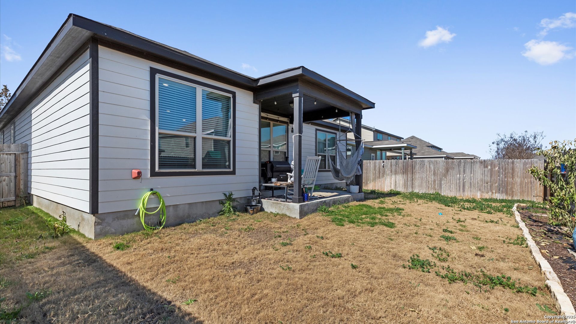 2437 Hiddenbrooke Trce , Seguin, TX, 78155-2695 | 1840010 | Realty Texas LLC