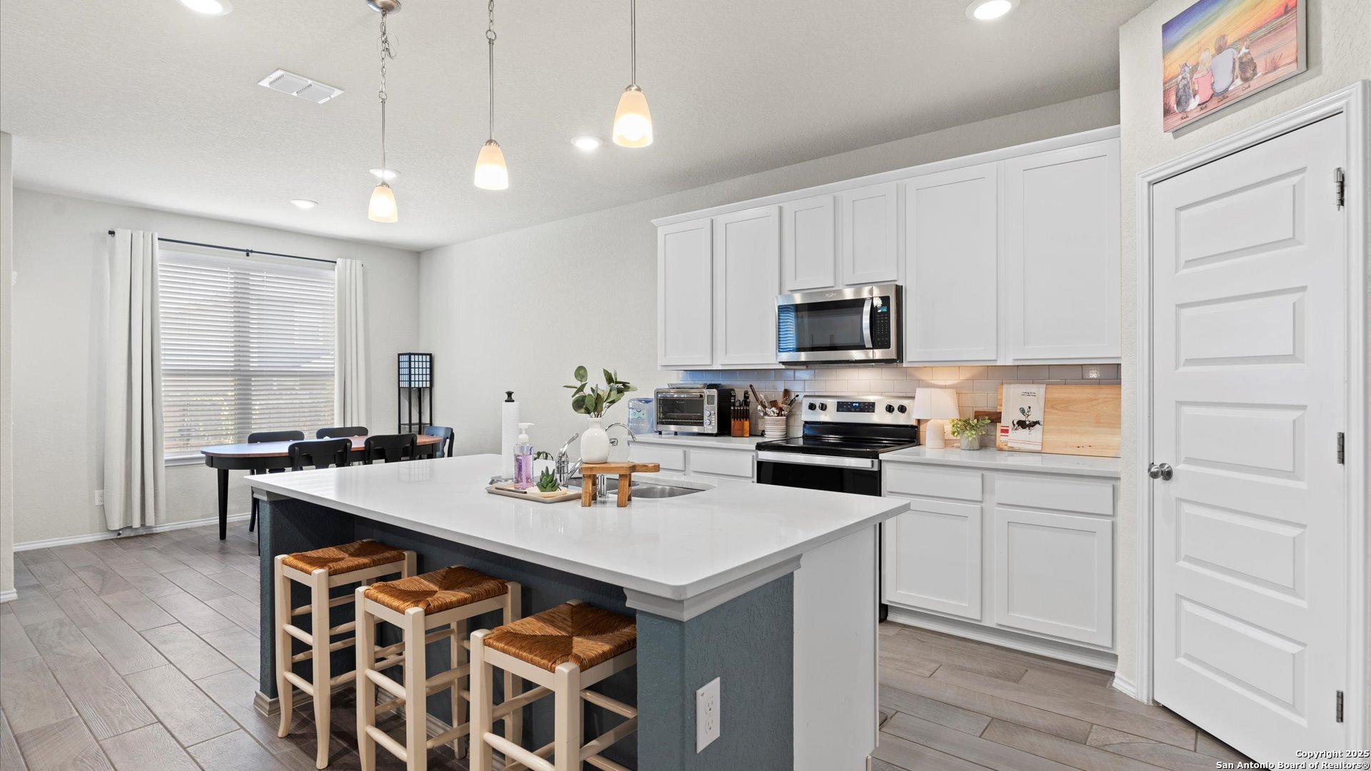 2437 Hiddenbrooke Trce , Seguin, TX, 78155-2695 | 1840010 | Realty Texas LLC