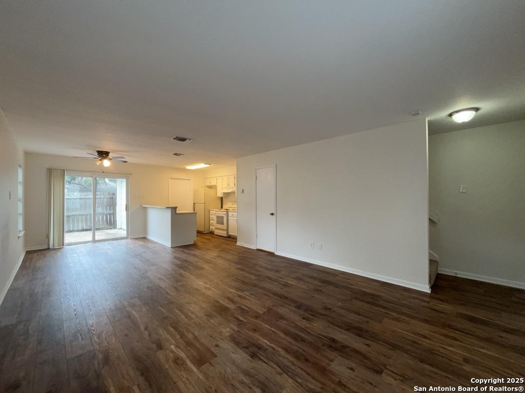 307 W Highland Dr , Boerne, TX, 78006-2513 | 1841461 | Realty Texas LLC