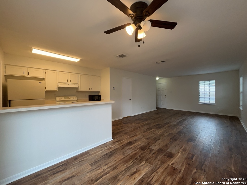 307 W Highland Dr , Boerne, TX, 78006-2513 | 1841461 | Realty Texas LLC