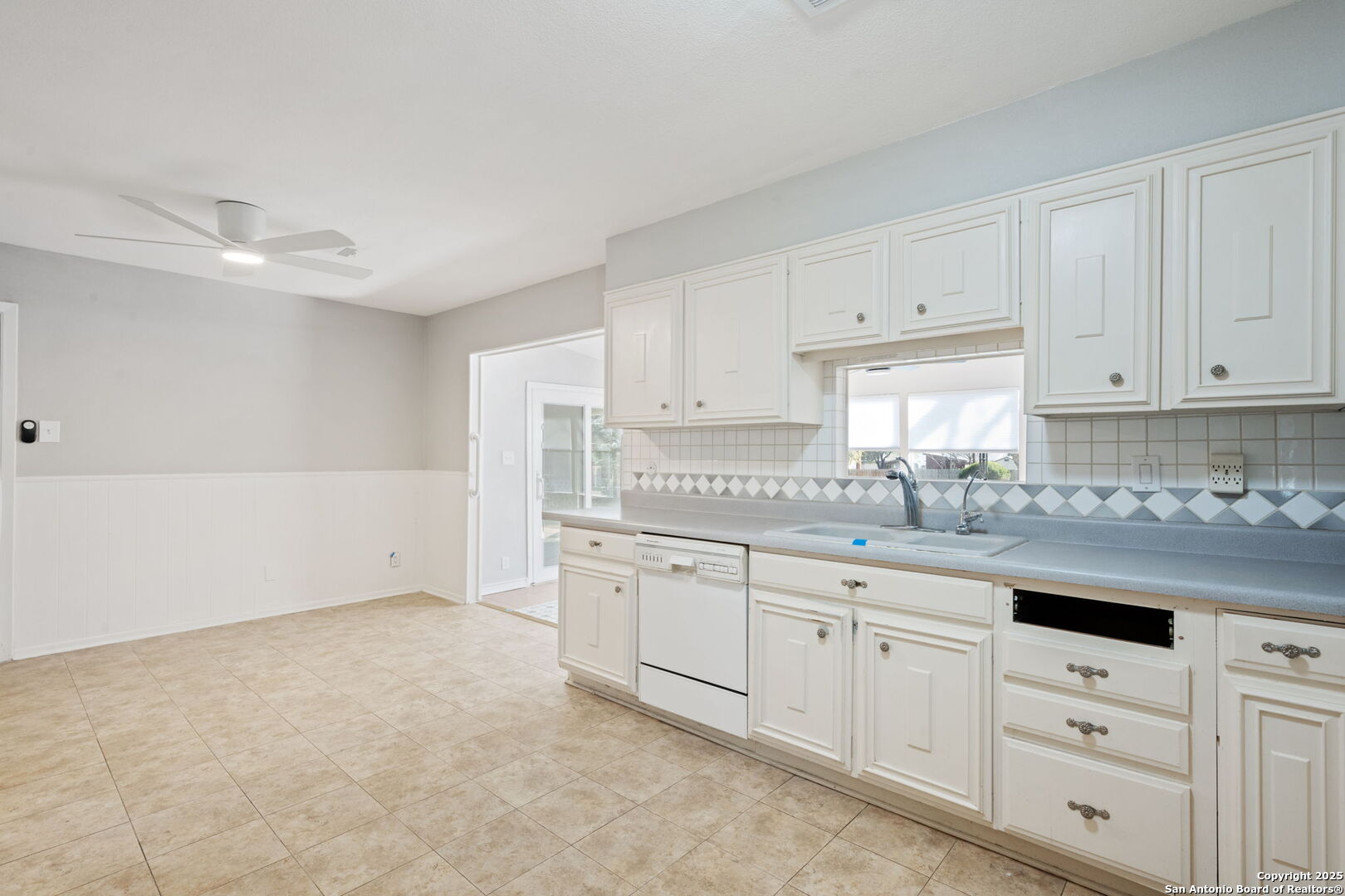 366 Sprucewood Ln , San Antonio, TX, 78216 | 1841447 | Realty Texas LLC