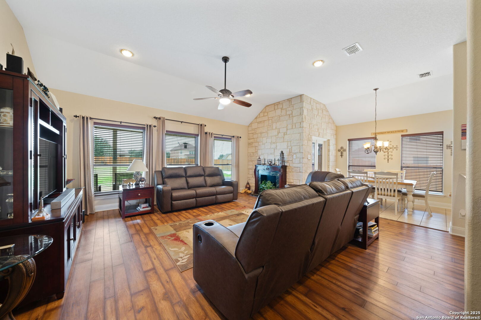 6963 Hallie Heights , Schertz, TX, 78154-6232 | 1842422 | Realty Texas LLC