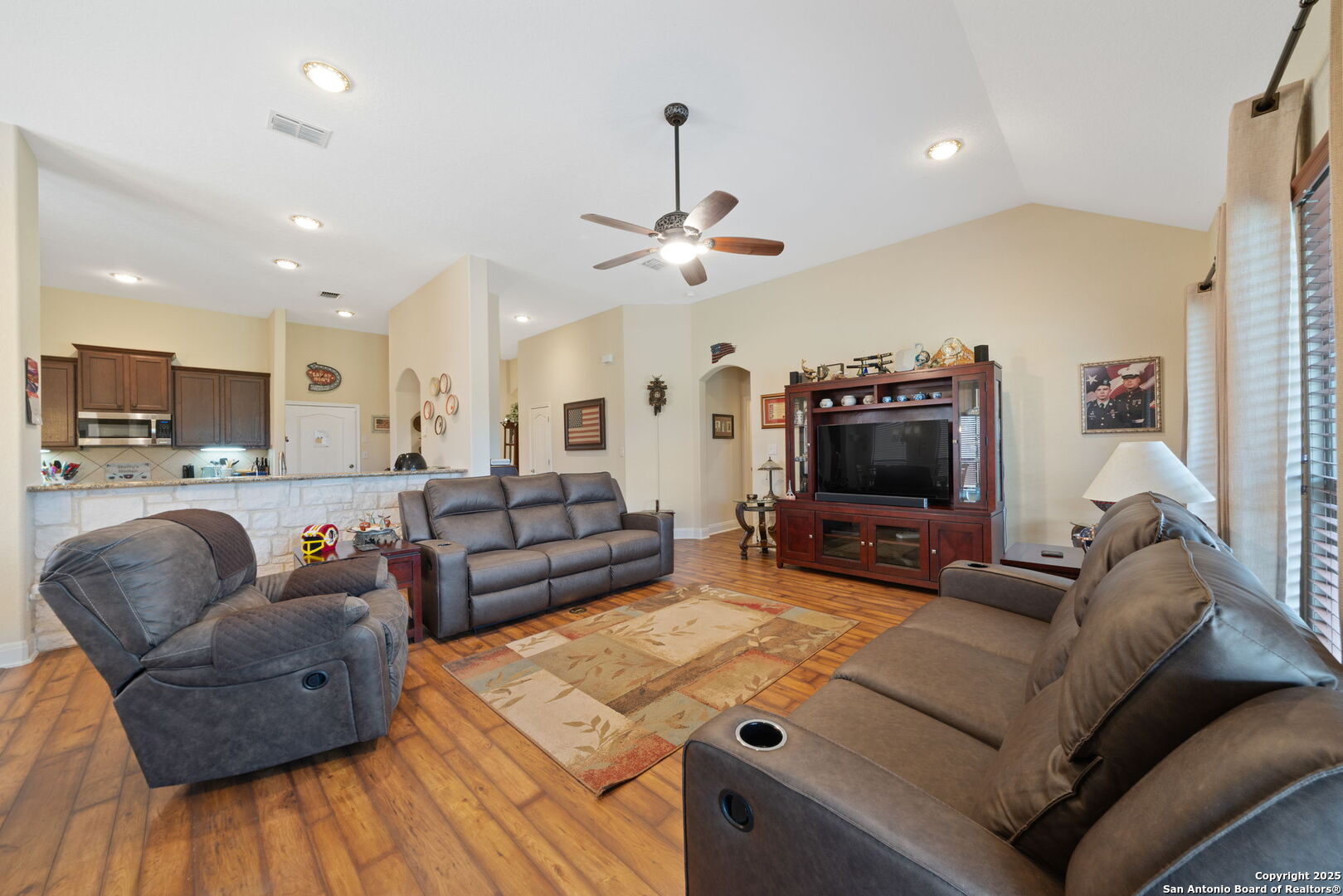 6963 Hallie Heights , Schertz, TX, 78154-6232 | 1842422 | Realty Texas LLC