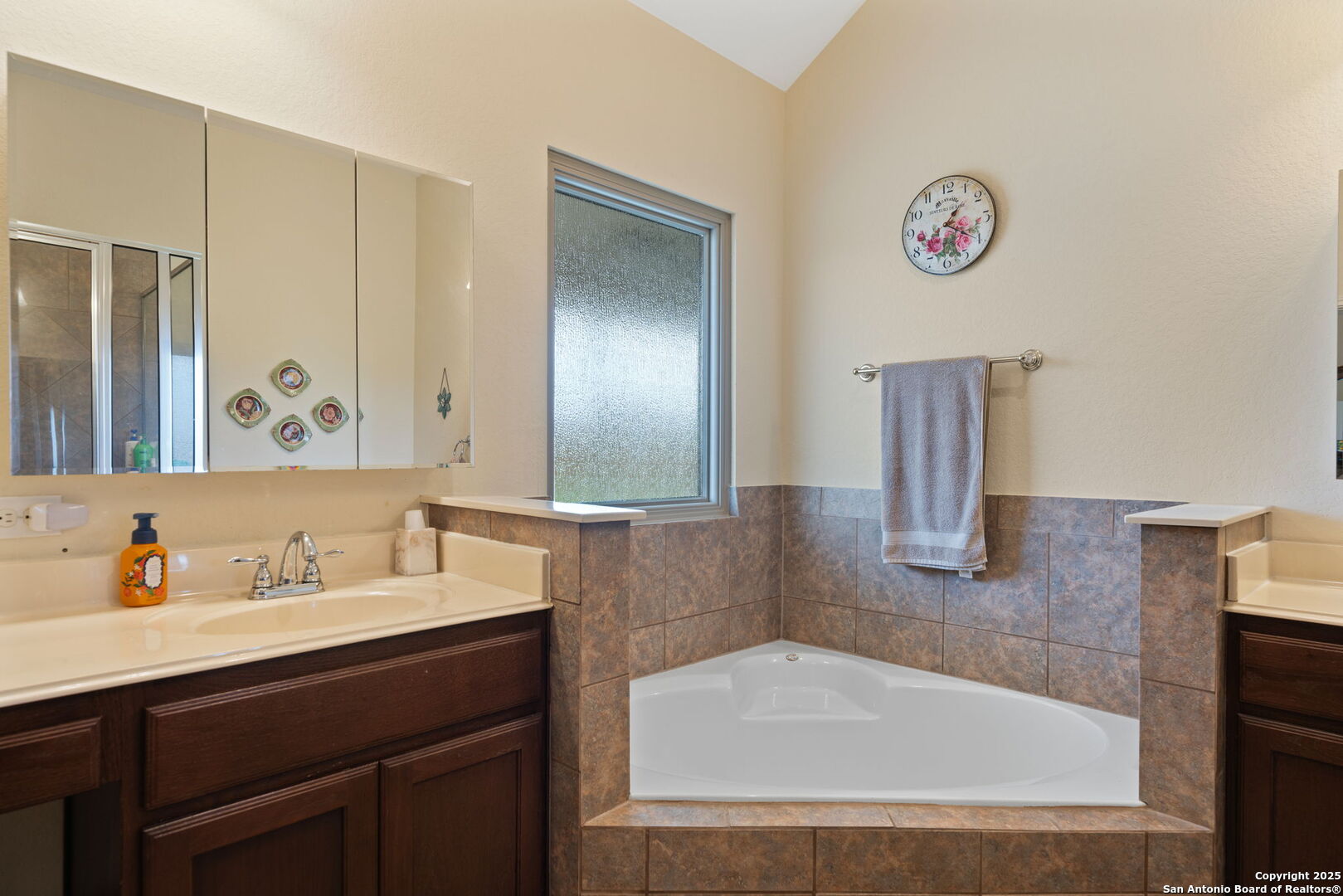 6963 Hallie Heights , Schertz, TX, 78154-6232 | 1842422 | Realty Texas LLC