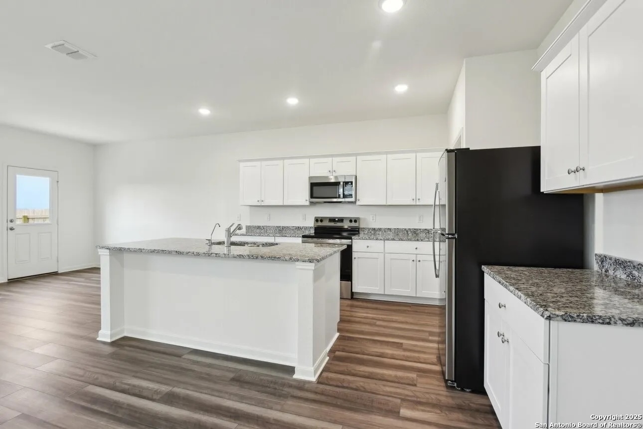 5303 Thistle Place , San Antonio, TX, 78222 | 1842360 | Realty Texas LLC