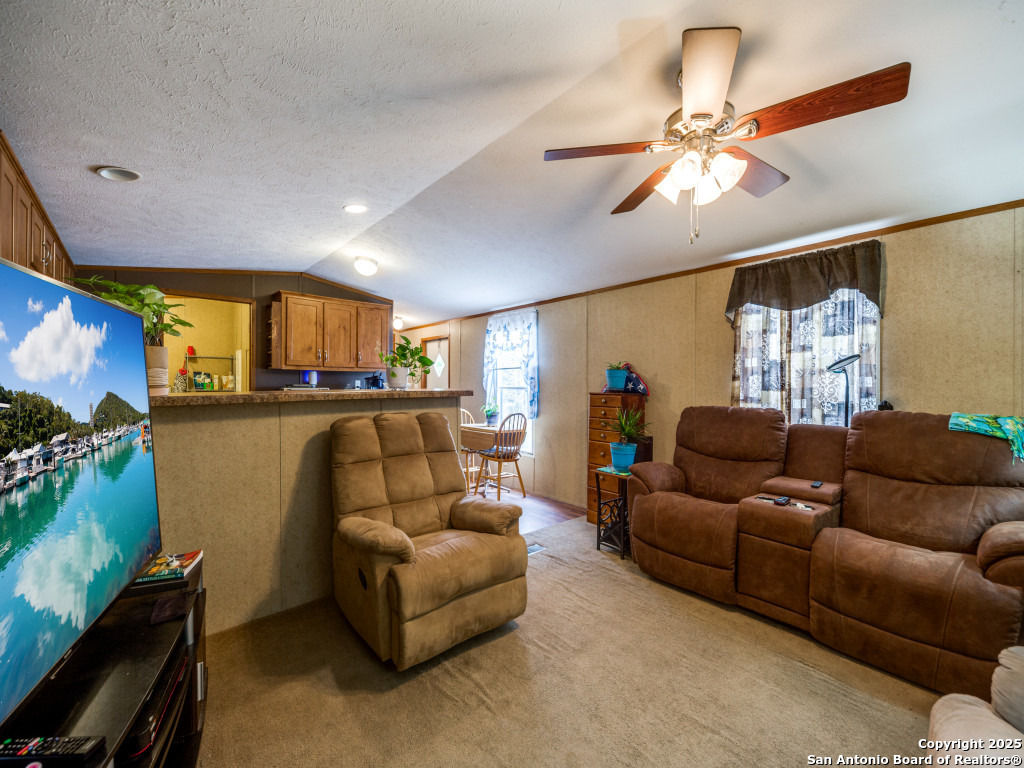 528 Pr 1516 , Bandera, TX, 78003-4940 | 1843315 | Realty Texas LLC