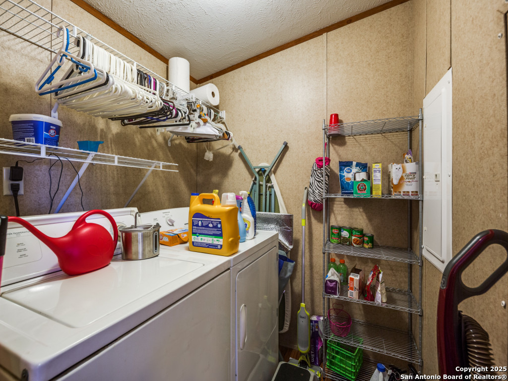 528 Pr 1516 , Bandera, TX, 78003-4940 | 1843315 | Realty Texas LLC