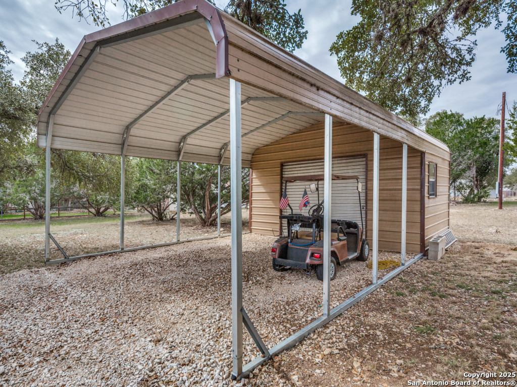 528 Pr 1516 , Bandera, TX, 78003-4940 | 1843315 | Realty Texas LLC