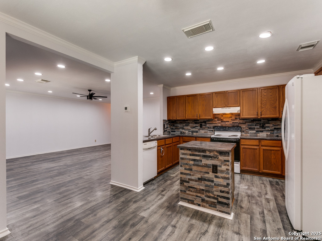 6303 Maverick Trail , San Antonio, TX, 78240 | 1844058 | Realty Texas LLC
