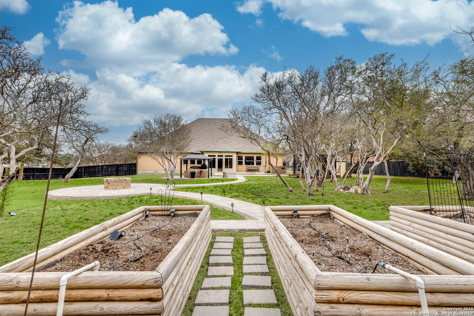 112 Sunrise Hill , Castroville, TX, 78009 | 1845179 | Realty Texas LLC