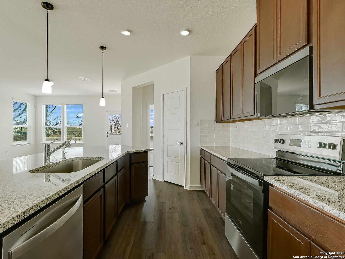 728 Maxwell Heights , San Antonio, TX, 78245 | 1845618 | Realty Texas LLC