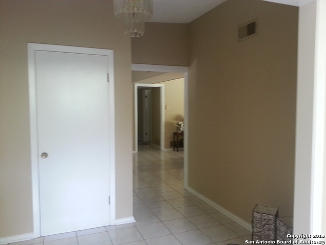 121 Riviera Dr , Castle Hills, TX, 78213-3343 | 1845587 | Realty Texas LLC