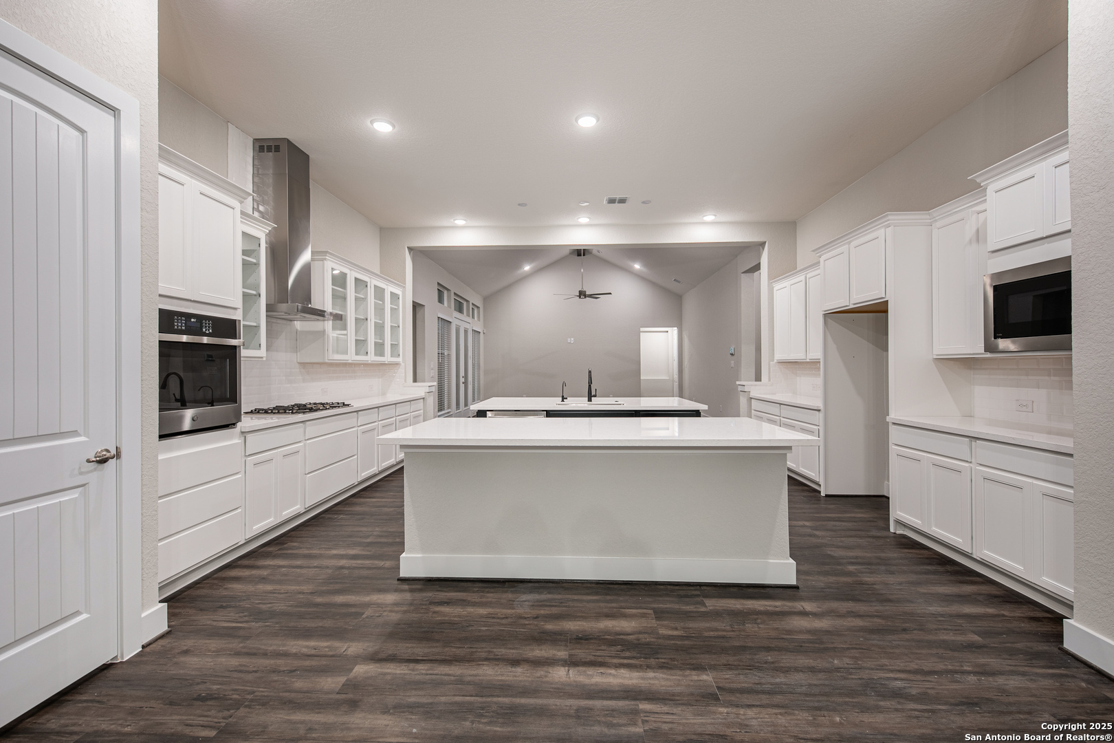 146 Matthew Path , Castroville, TX, 78009 | 1845506 | Realty Texas LLC