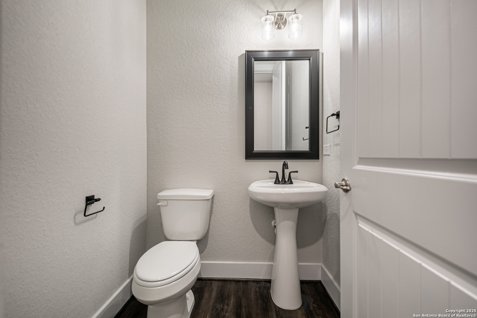146 Matthew Path , Castroville, TX, 78009 | 1845506 | Realty Texas LLC
