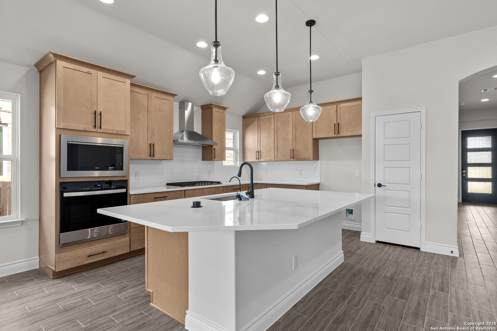 2175 Oak Run Parkway , New Braunfels, TX, 78132 | 1847979 | Realty Texas LLC