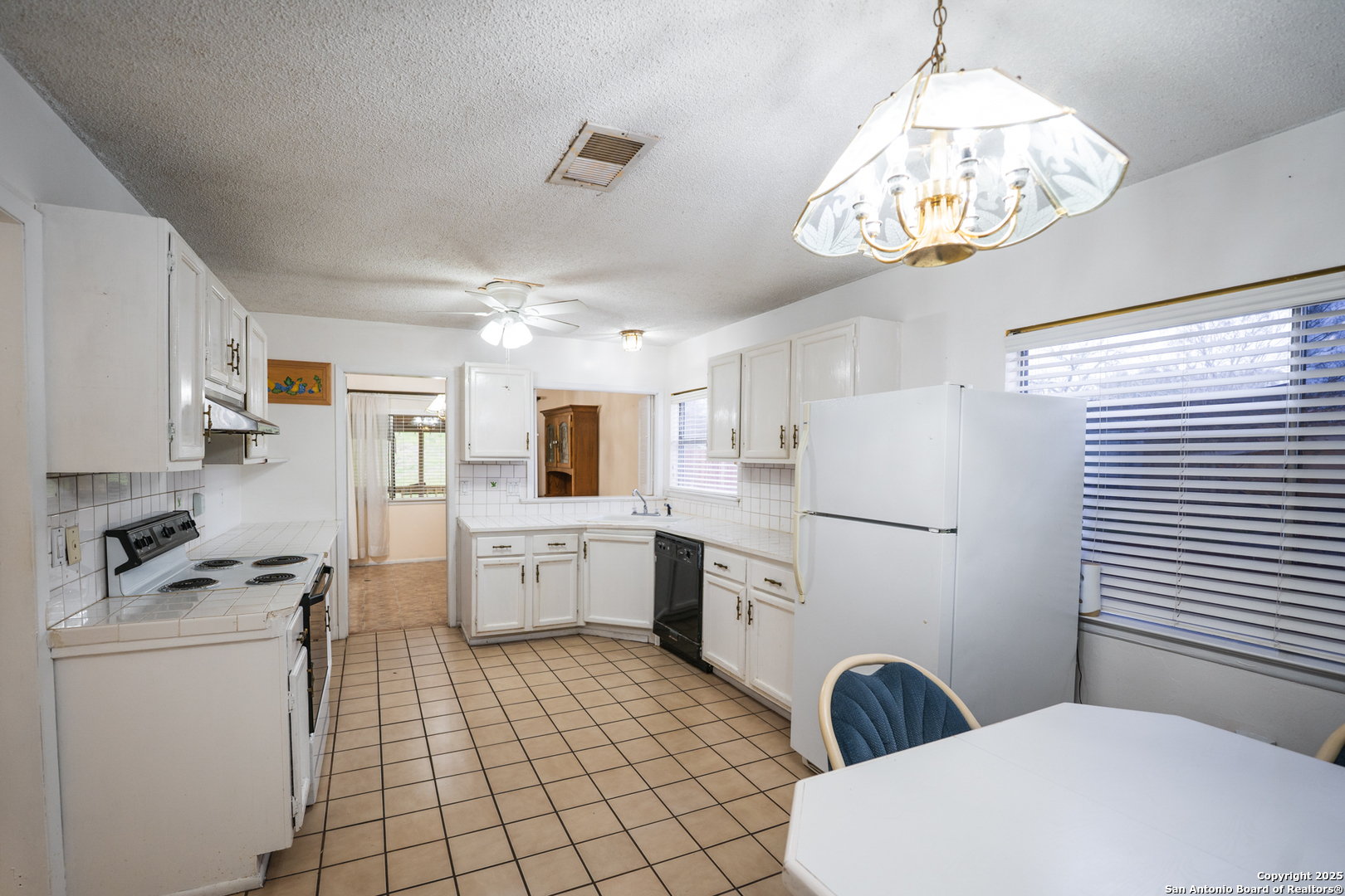 8414 Lone Shadow Trl , Converse, TX, 78109 | 1847665 | Realty Texas LLC
