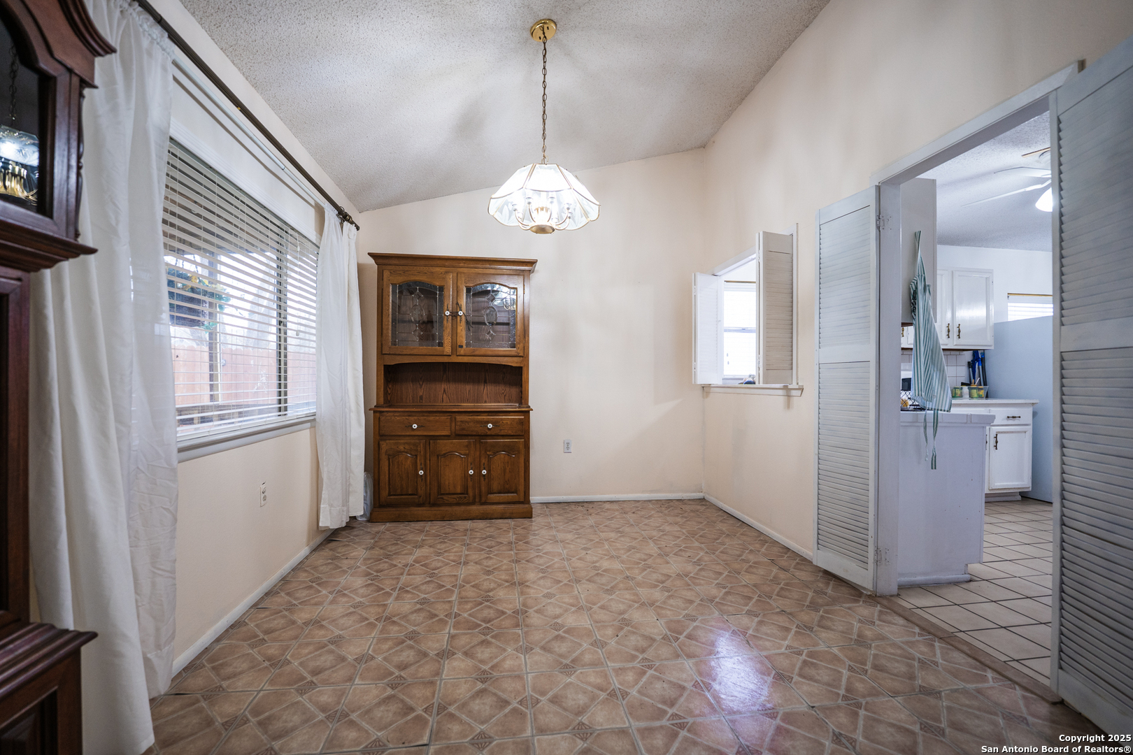 8414 Lone Shadow Trl , Converse, TX, 78109 | 1847665 | Realty Texas LLC