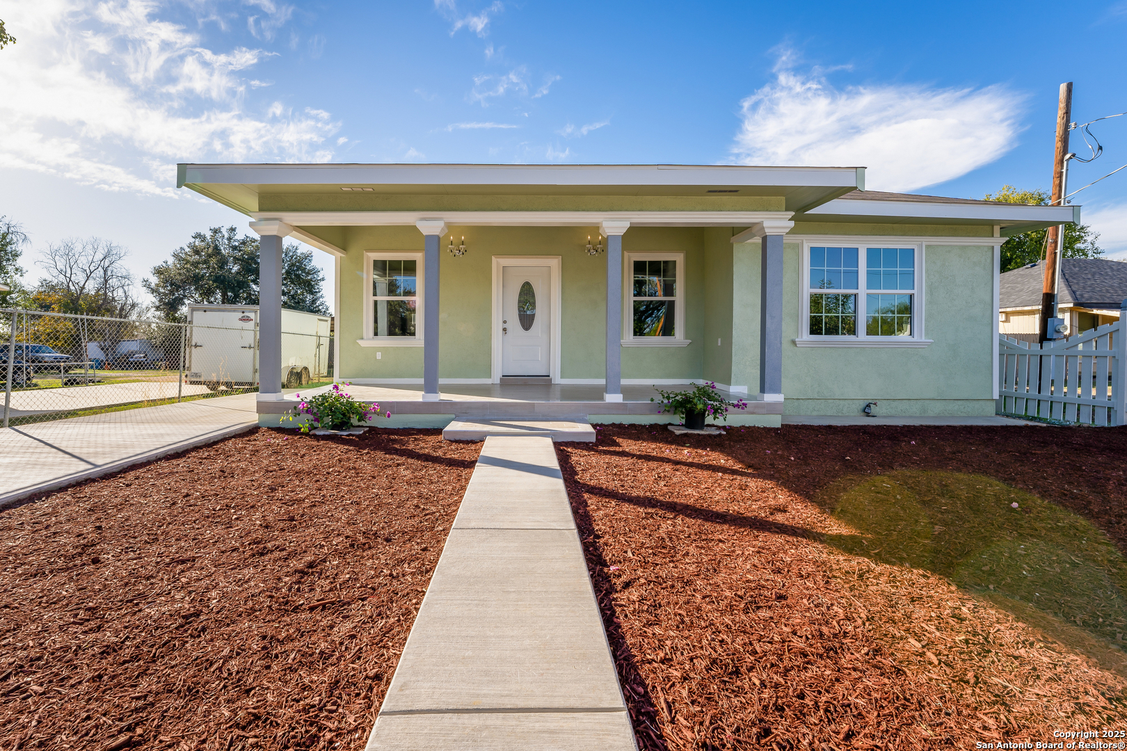 1615 Hough , Adkins, TX, 78101 | 1848618 | Realty Texas LLC