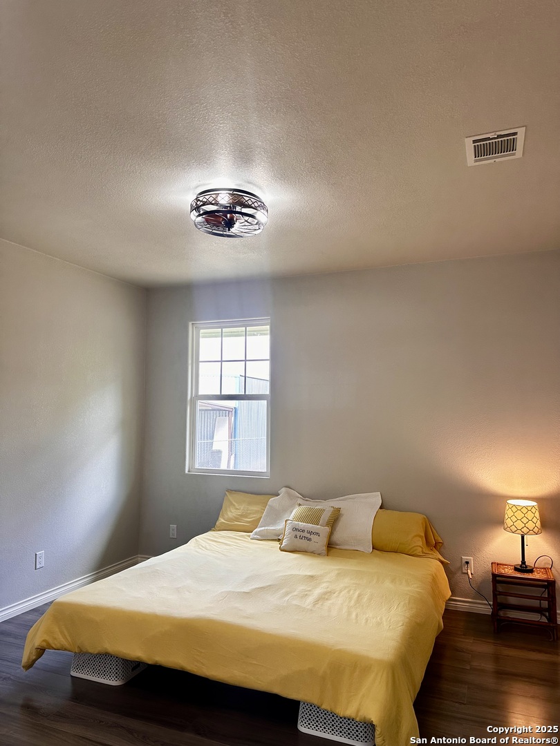 1615 Hough , Adkins, TX, 78101 | 1848618 | Realty Texas LLC