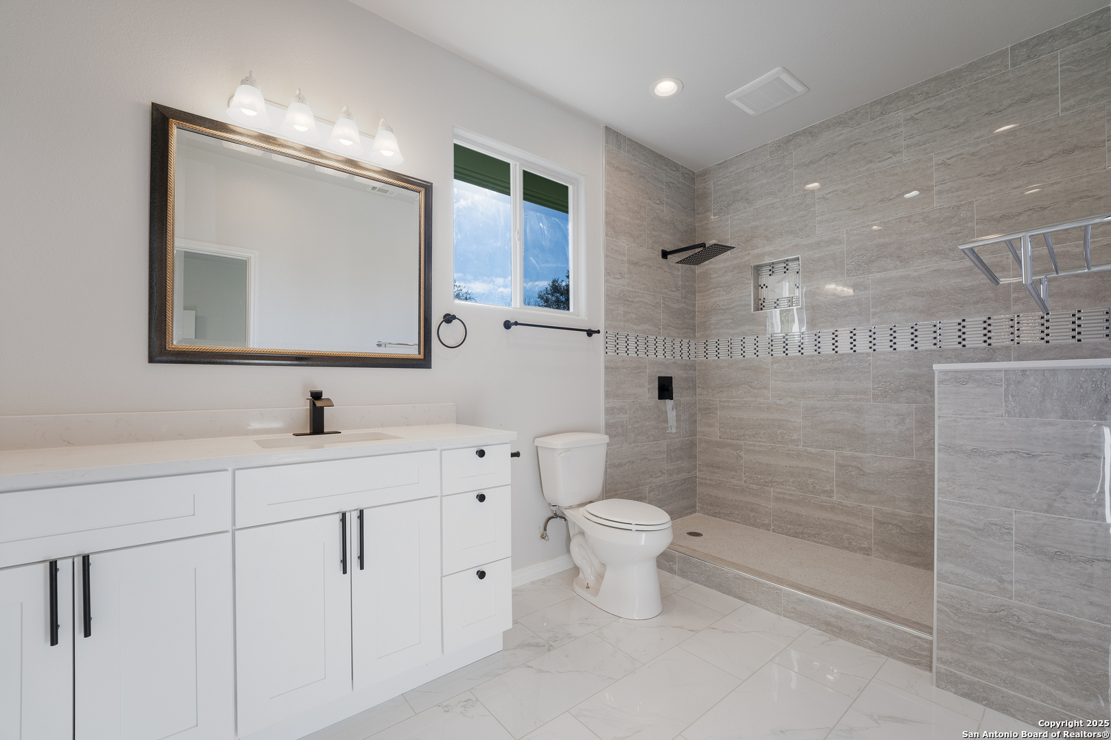 1615 Hough , Adkins, TX, 78101 | 1848618 | Realty Texas LLC